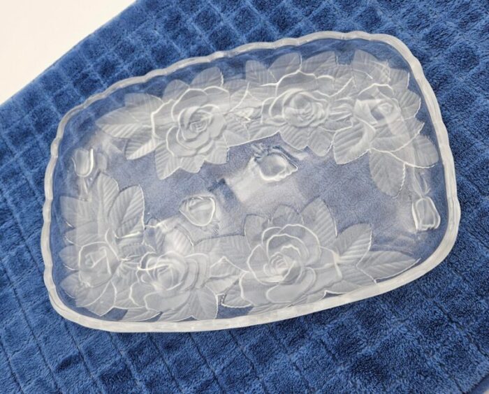 1960s glass tray with frosted roses 3382