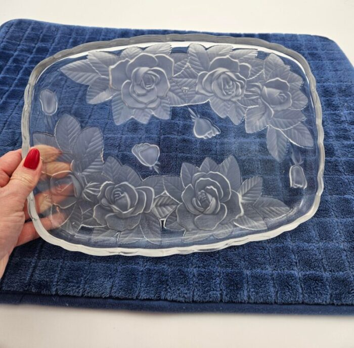 1960s glass tray with frosted roses 3818