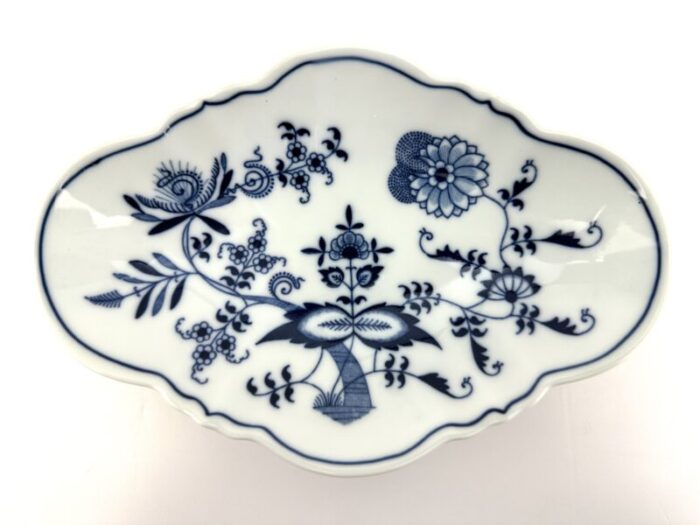 1960s japanese blue danube blue and white decorative dish 0244