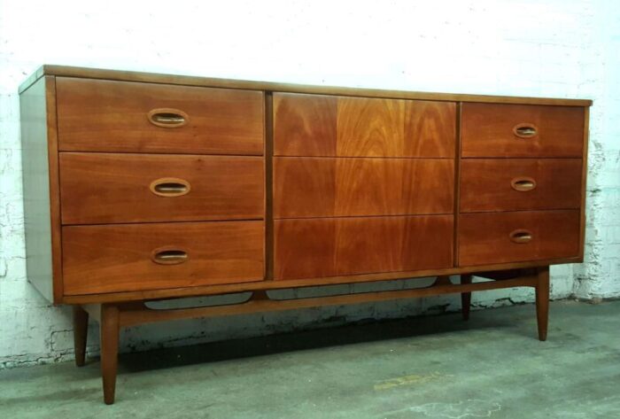 1960s slick vintage original mid century modern long low 9 drawer dresser 3793