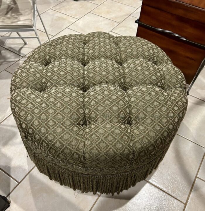 1980s vintage tufted round green ottoman with fringe 2038