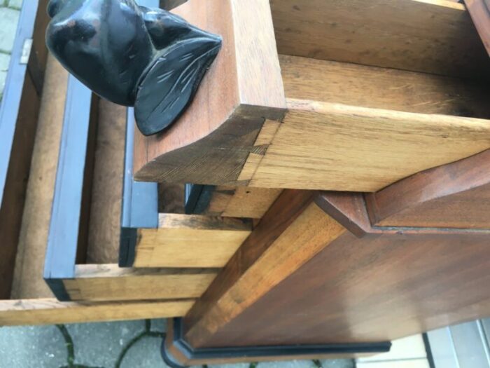 19th century walnut and marble dressing table 22