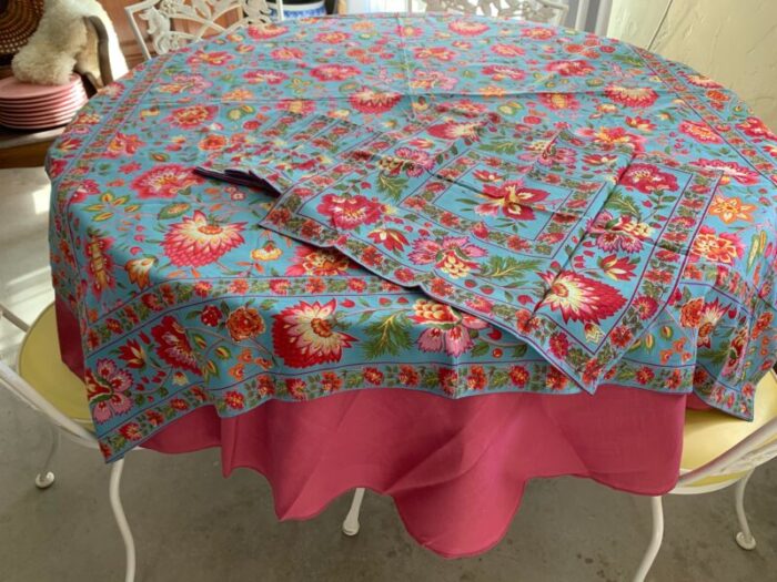 2000s april cornell jacobean floral tablecloth and napkins 7 pieces 8030