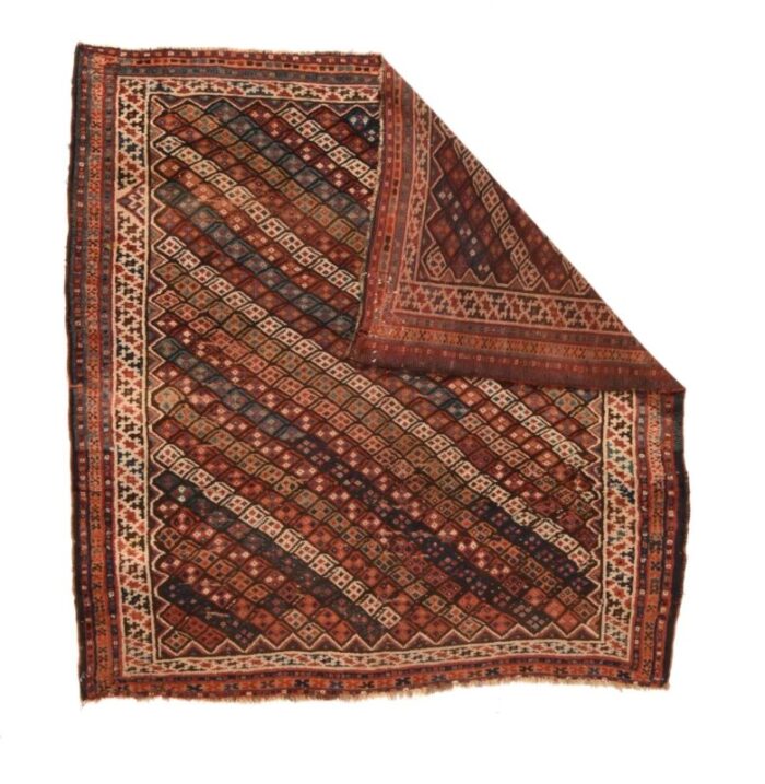 antique bakhtiari rug 66 x 67 6555