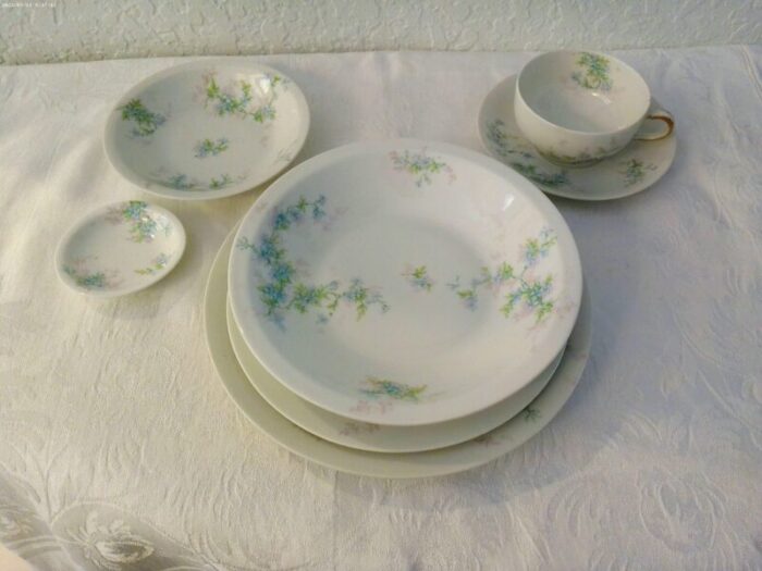 antique haviland french limoges floral dinnerware 32 pcs 8305