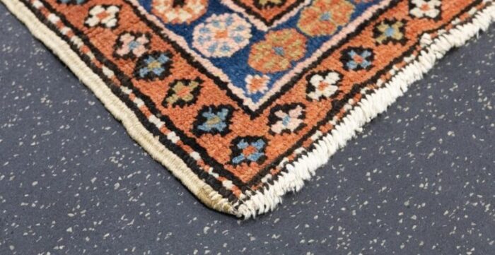 antique heriz rug 26 x 43 9950