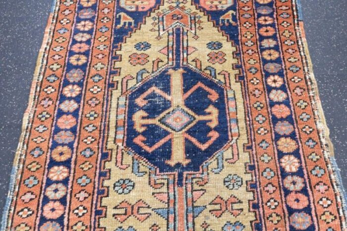 antique heriz rug 26 x 44 7233