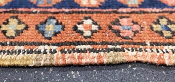 antique heriz rug 26 x 44 7422