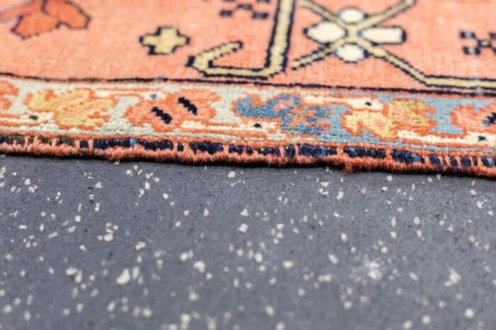 antique serapi rug 94 x 115 5178