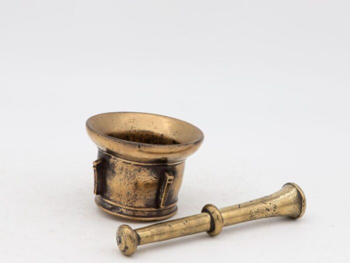 antique vintage brass mortar and pestle 8297