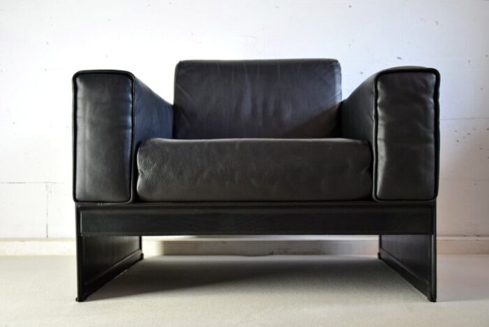 black leather korium lounge chairs by tito agnoli for matteo grassi 1988 set of 2 11