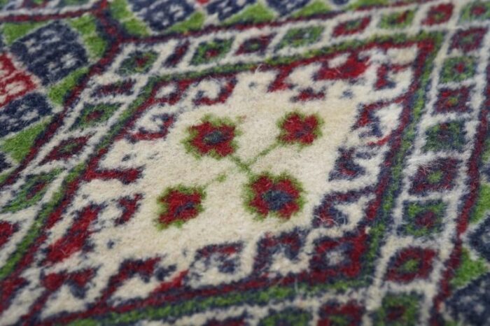 bokhara rug 33 x 5 5737