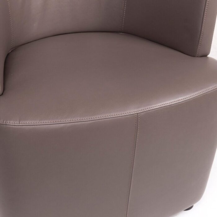 brown leather armchair from walter knoll 2