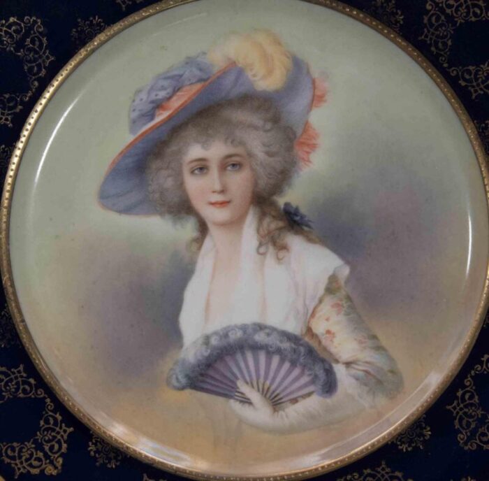 decorated plates early 20th century set of 2 5256