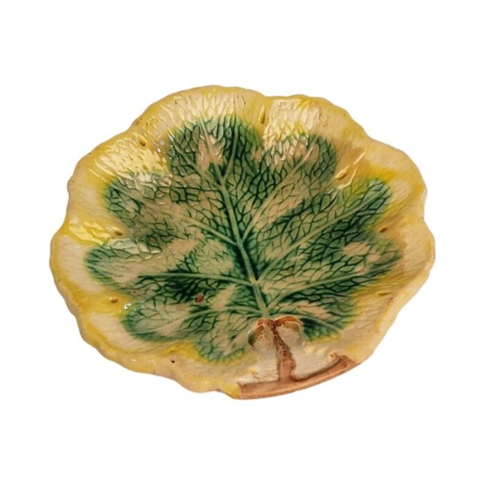 early 20th century majolica plate 2046