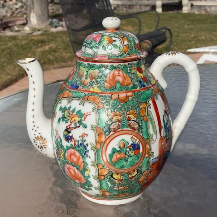 early 20th century rose medallion tea pot 8668