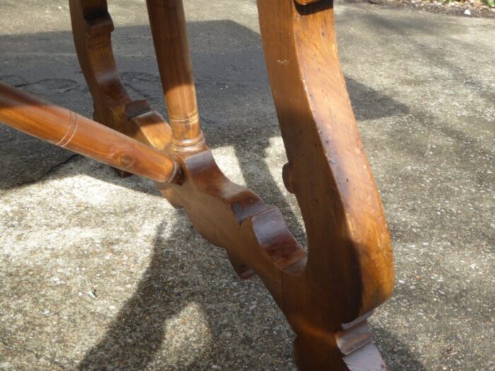 early bold walnut table 9091