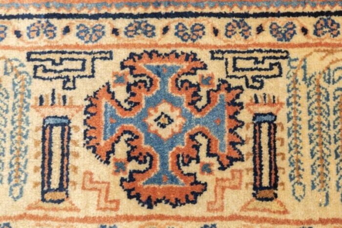 fine antique persian sarouk rug 62 x 87 0677