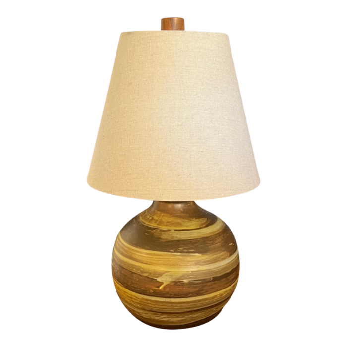 gordon and jane martz round ceramic lamp 8653