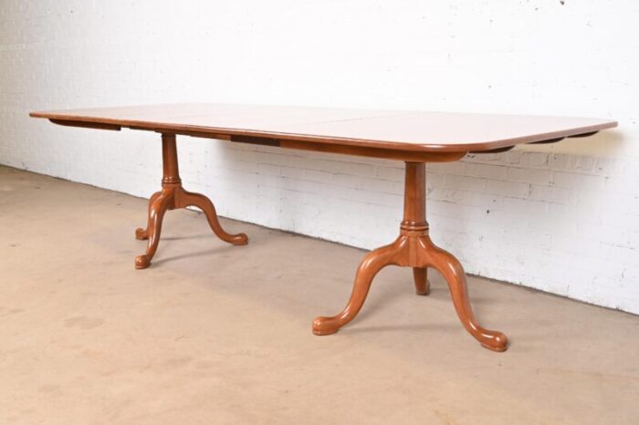 henkel harris georgian solid cherry wood double pedestal extension dining table newly refinished 6070