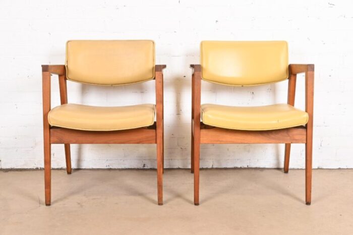 jens risom style mid century modern solid walnut lounge chairs by gunlocke pair 7597