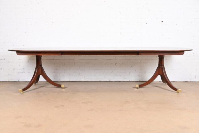 kindel furniture georgian banded mahogany double pedestal extension dining table newly refinished 0304