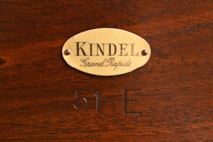 kindel furniture georgian banded mahogany double pedestal extension dining table newly refinished 1186