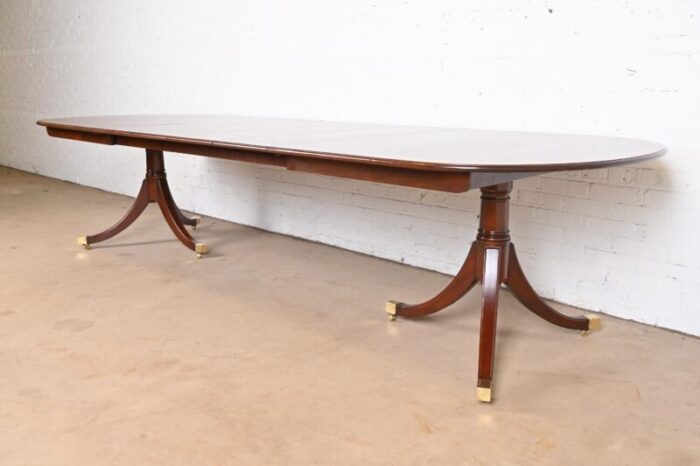 kindel furniture georgian banded mahogany double pedestal extension dining table newly refinished 2317