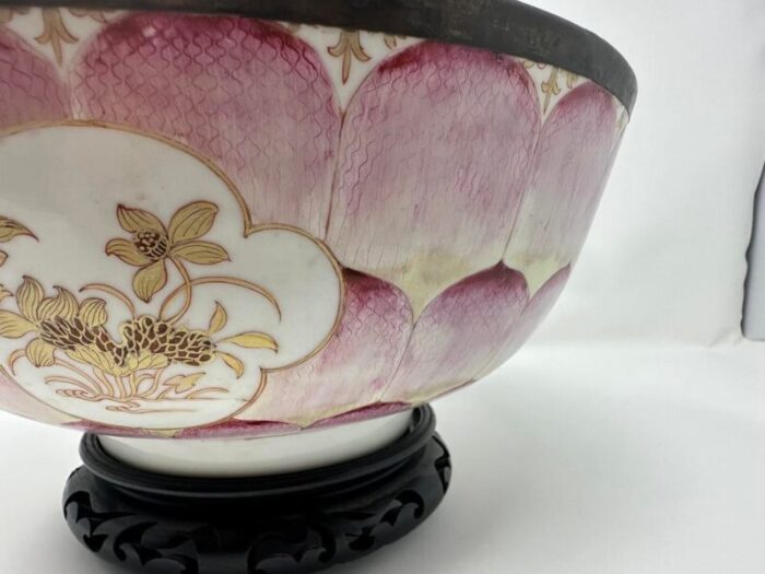 large chinese export lotus punchbowl circa 1750 3112