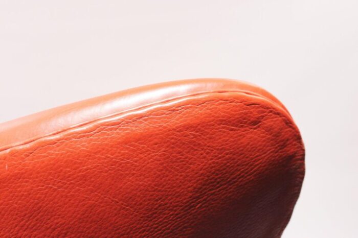 leather 3316 egg chair by arne jacobsen for fritz hansen 2001 5