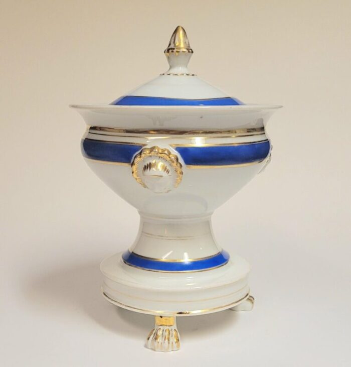 mid 19th century old paris blue and white sauce tureen with paw feet and indian masks 7333