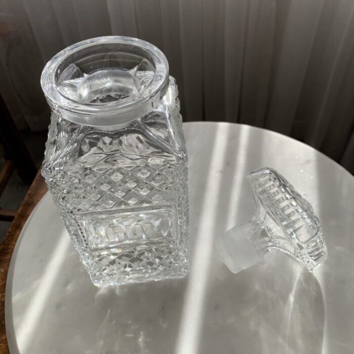 mid 20th century cut crystal decanter etched gin 4885