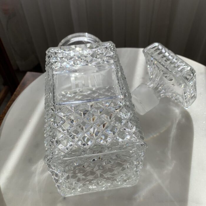 mid 20th century cut crystal decanter etched gin 7711