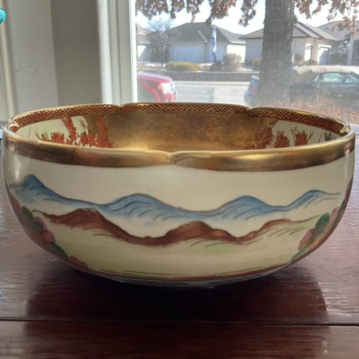 mid 20th century satsuma bowl with shimazu family crest 3223