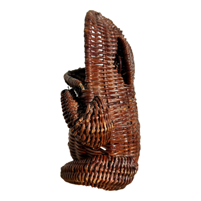 mid 20th century small wicker frog basket 4145