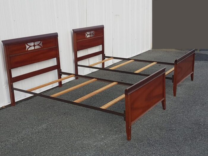 mid 20th century vintage twin size sleigh mahogany beds pair 7771