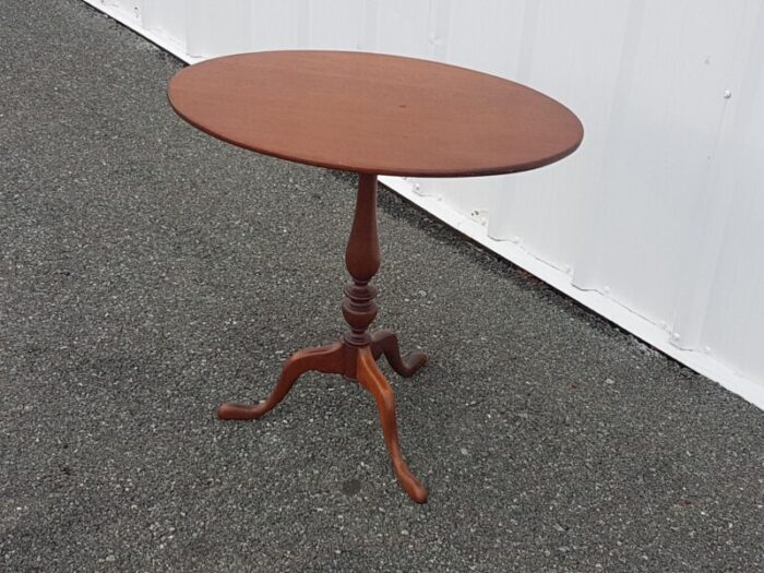 mid 20th century vintage williamsburg style tilt top table 0764