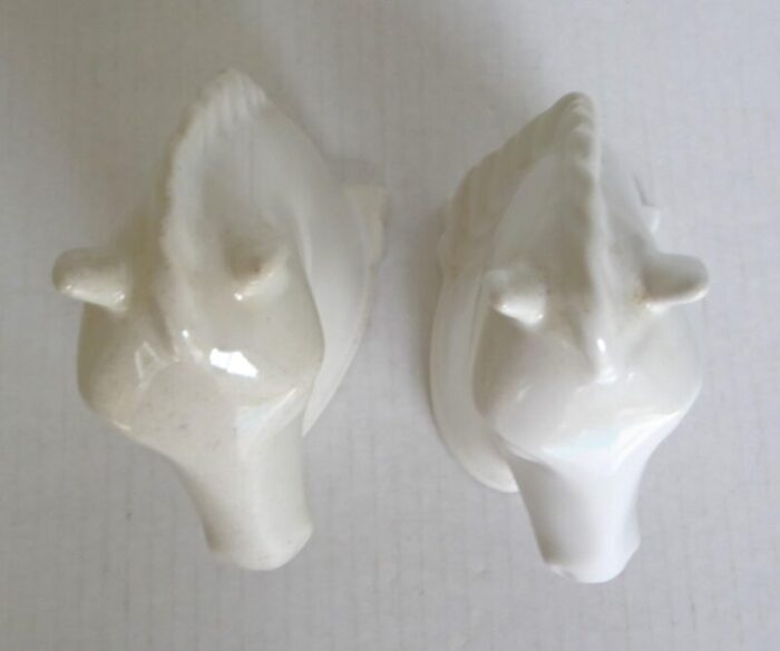 pair deco ceramic white horse head bookends by abingdon pottery 1940s 4479