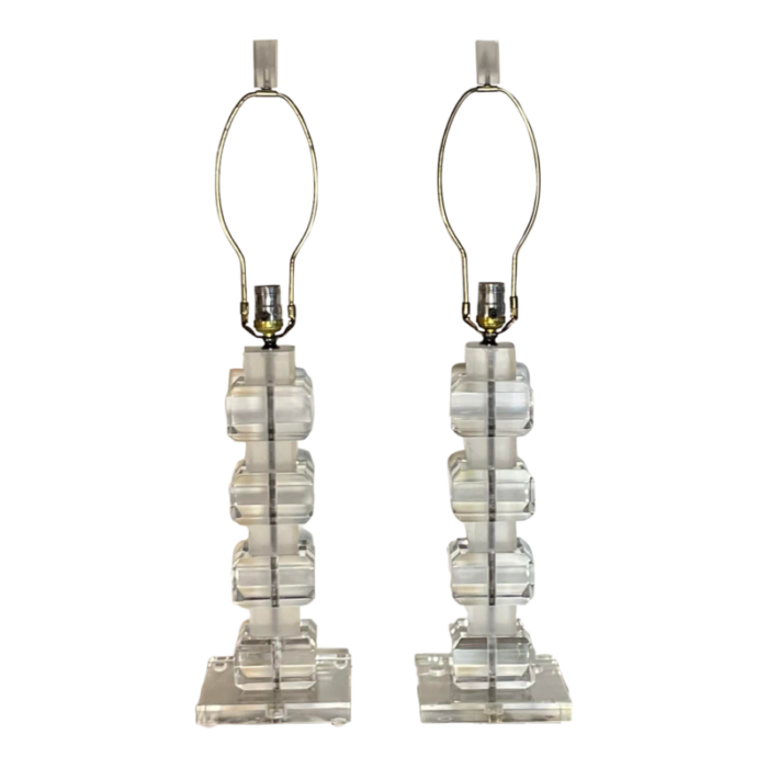 pair of vintage 1970s clear and frosted lucite chunky stacked table lamps 9995