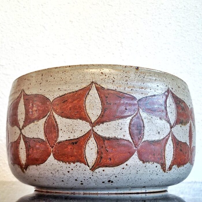 studio pottery bowl by jrgen hrberg snogebk denmark 5244