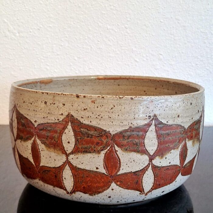 studio pottery bowl by jrgen hrberg snogebk denmark 7109