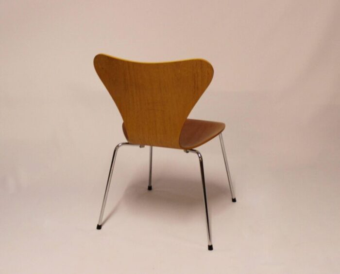 teak 3107 dining chairs by arne jacobsen for fritz hansen 1996 set of 2 4