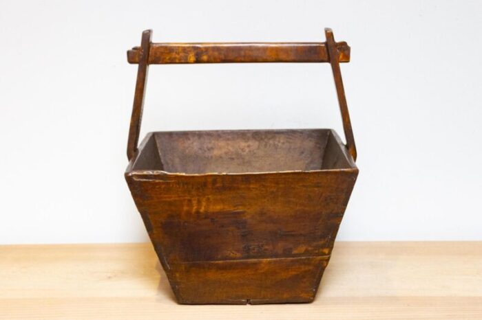 traditional asian wooden basket 4962