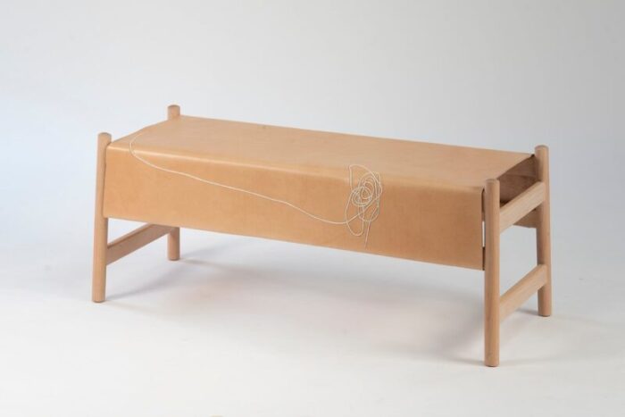 trazo natural leather bench by caterina moretti and justine troufleau 2