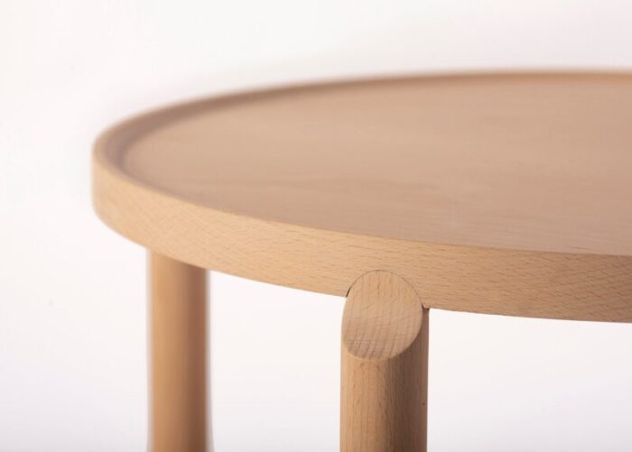 verso side table by caterina moretti 2