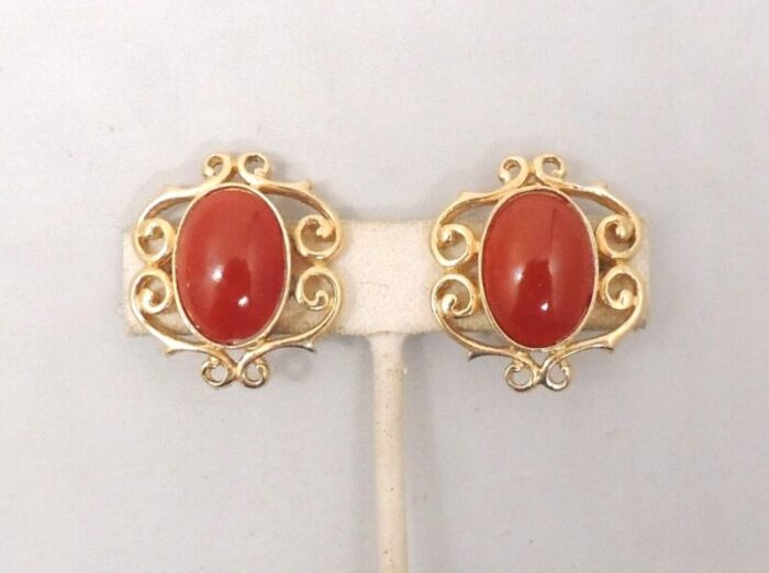 vintage 1960s signed denicola cabochon faux carnelian clip earrings set of 2 2110