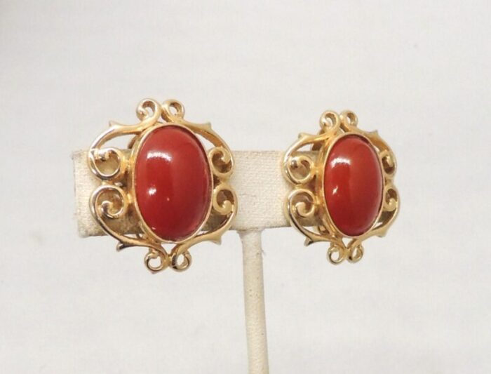 vintage 1960s signed denicola cabochon faux carnelian clip earrings set of 2 3238