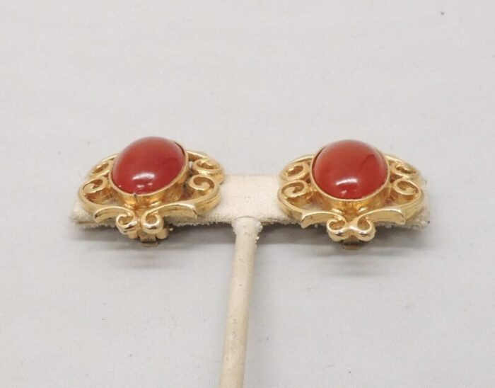 vintage 1960s signed denicola cabochon faux carnelian clip earrings set of 2 7695