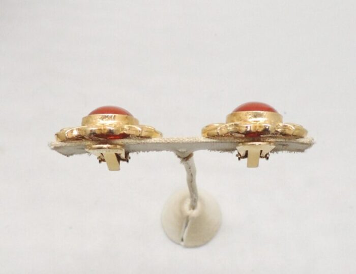 vintage 1960s signed denicola cabochon faux carnelian clip earrings set of 2 8987