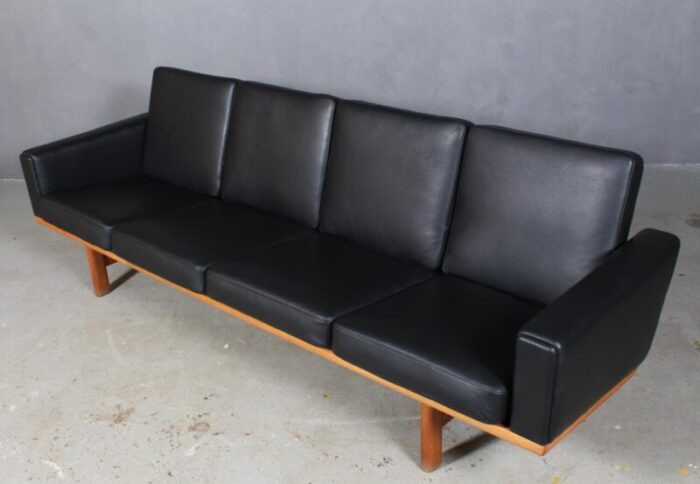 vintage 4 seat sofa by hans j wegner for getama 1